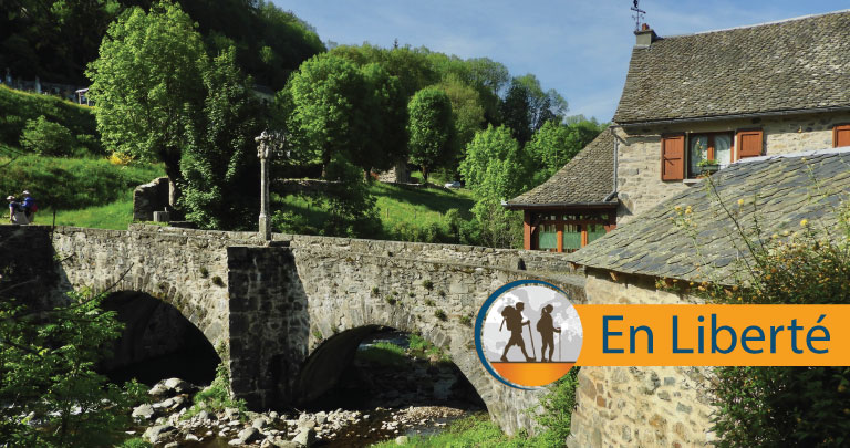 ER0902B-puy-en-velay-a-conques