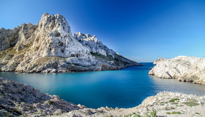 France – PROVENCE : LES BALCONS DES CALANQUES AU RYTHME DU SUD