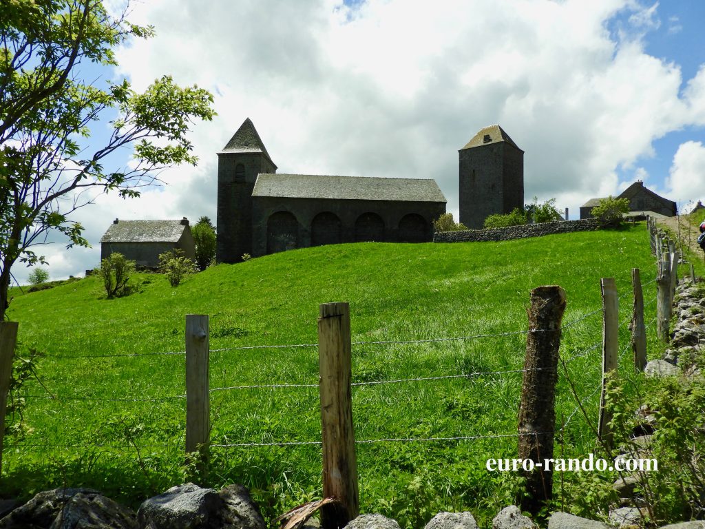 Euro-Rando, Nicole Voyage, Vaudreuil-Dorion, Quebec, FRANCE - VERS COMPOSTELLE SUR LA VOIE DU PUY : D'AUMONT-AUBRAC À CONQUES