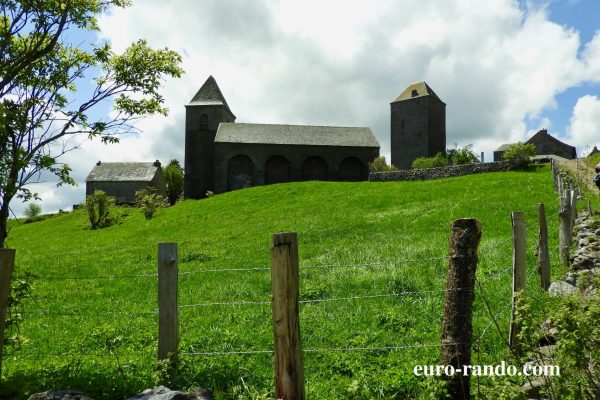 Euro-Rando, Nicole Voyage, Vaudreuil-Dorion, Quebec, FRANCE - VERS COMPOSTELLE SUR LA VOIE DU PUY : D'AUMONT-AUBRAC À CONQUES