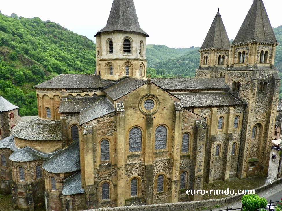 Euro-Rando, Nicole Voyage, Vaudreuil-Dorion, Quebec, France – VERS COMPOSTELLE : LA VOIE DU PUY – DU PUY-EN-VELAY À AUMONT-AUBRAC